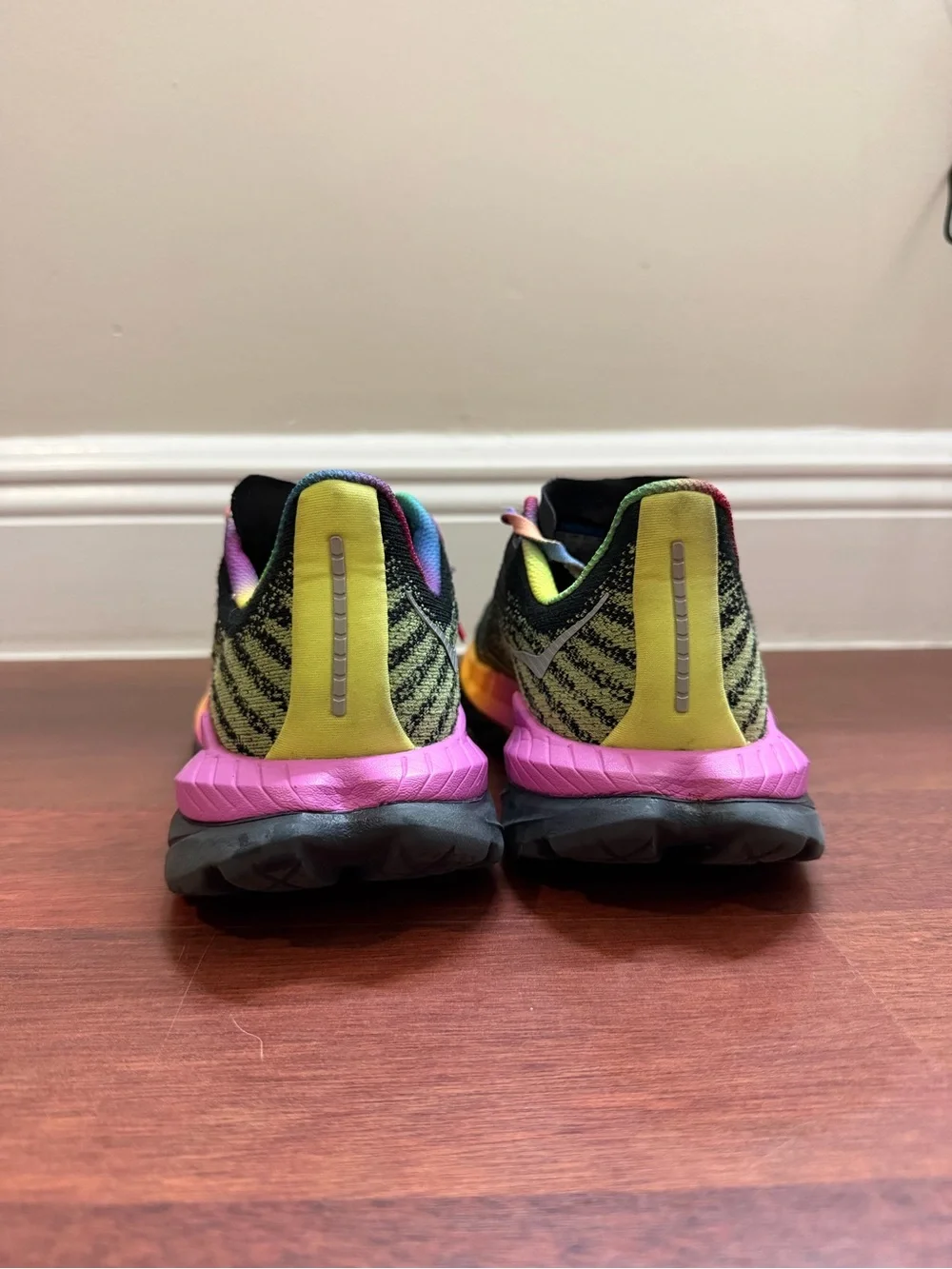 Women’s HOKA Mach 5 Rainbow Running Shoes Size 7